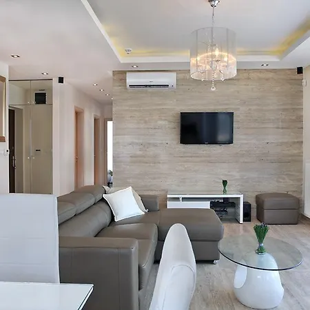 Apartman Luxus Apartman *