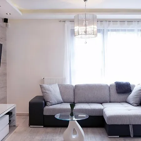 Lägenhet Luxus Apartman